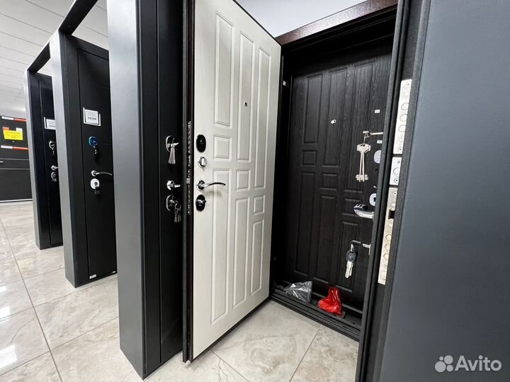 Входная утепленная дверь