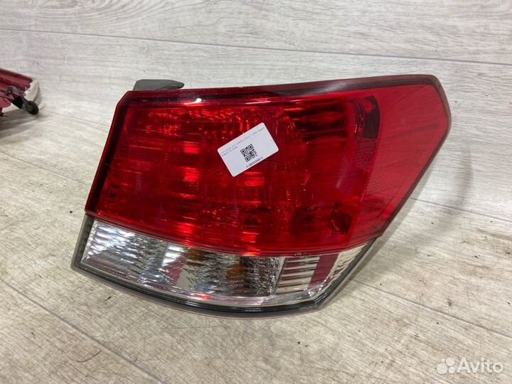 Фонарь правый Subaru Outback BR-9 2010
