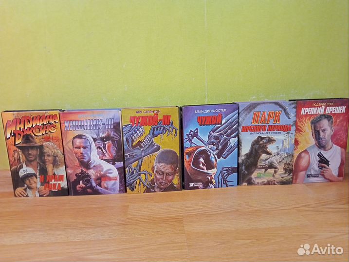 Продам книги