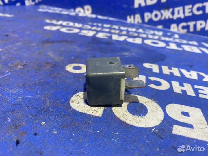 Реле Toyota Rav4 кроссовер 2008