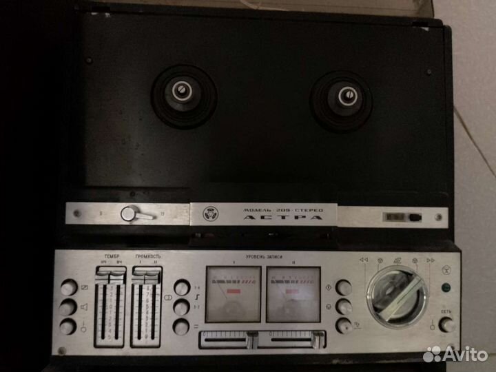 Катушечный магнитофон Астра 209