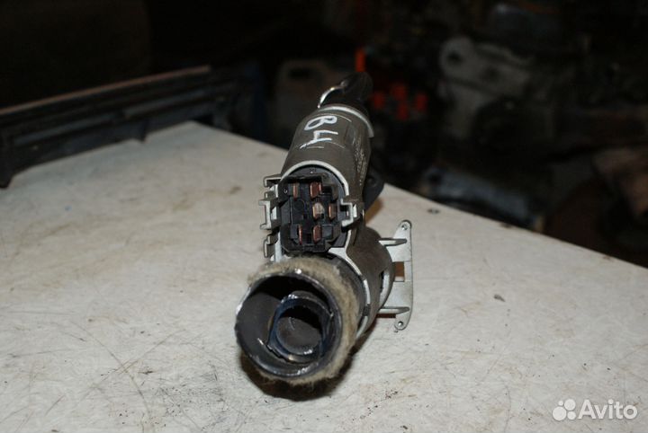 Замок зажигания Volkswagen Passat B4 357905851