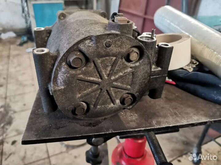 Компрессор кондиционера mitsubishi MR 460436