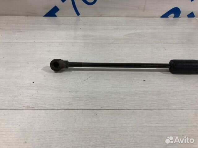 Газовый упор крышки багажника LADA xray 1.6 мт