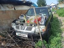 Nissan NP300 2.5 MT, 2011, 200 000 км, с пробегом, цена 250 000 руб.