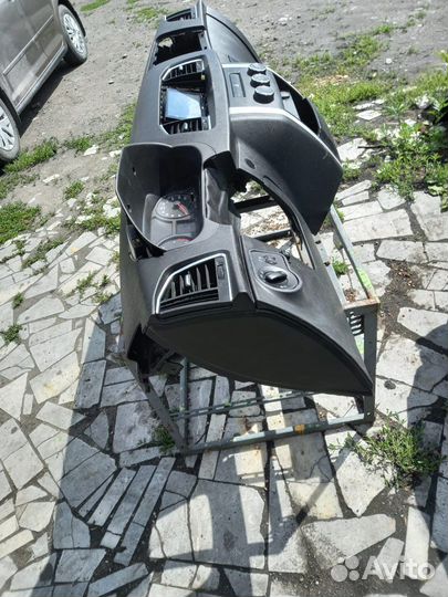 Приборная панель