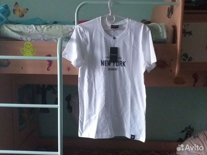 Футболка новая бренд armani