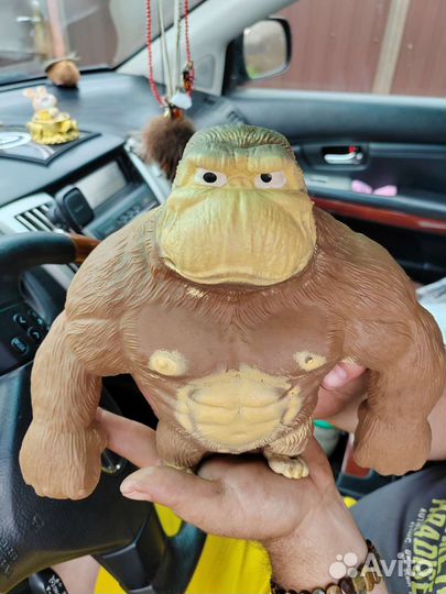 Игрушка тянучка горилла