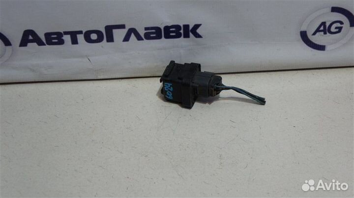 Реле Toyota Avensis