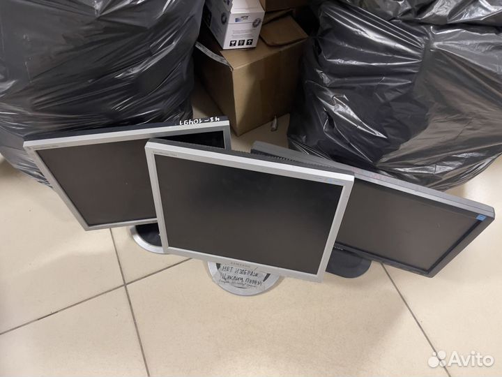 Монитор Samsung