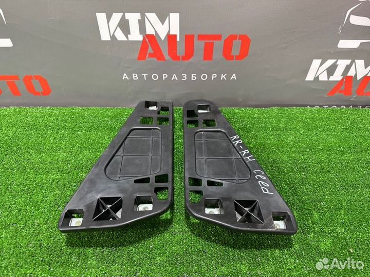 Кронштейн пластина заднего бампера Kia Ceed 1 Ed