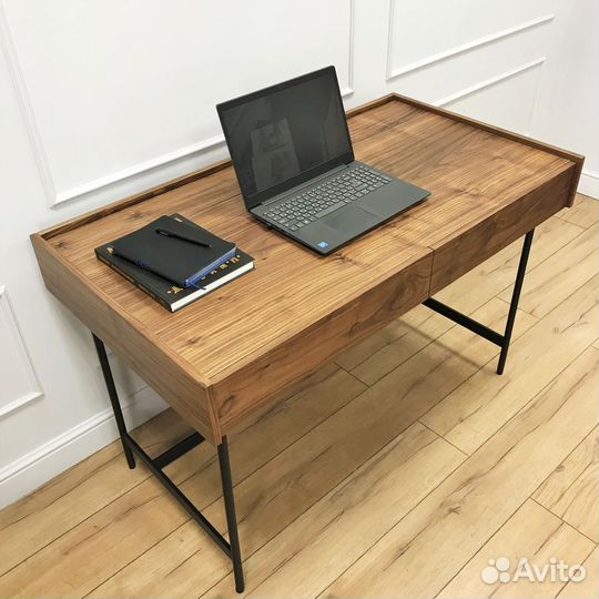 Стол письменный Bruno