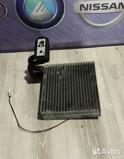 Испаритель кондиционера радиатор Nissan micra K12