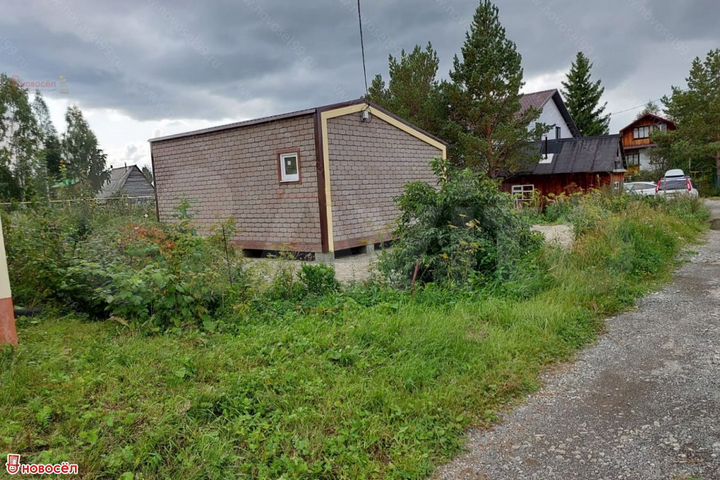 Дом 30,2 м² на участке 9 сот.