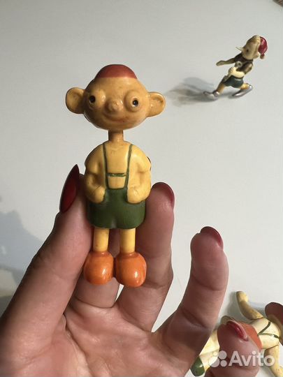 Игрушки СССР колкий пластик