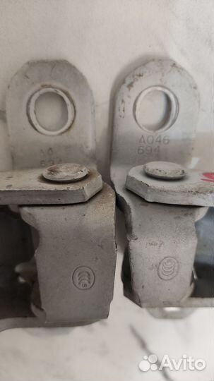 Петли двери Тойота estima левые передние