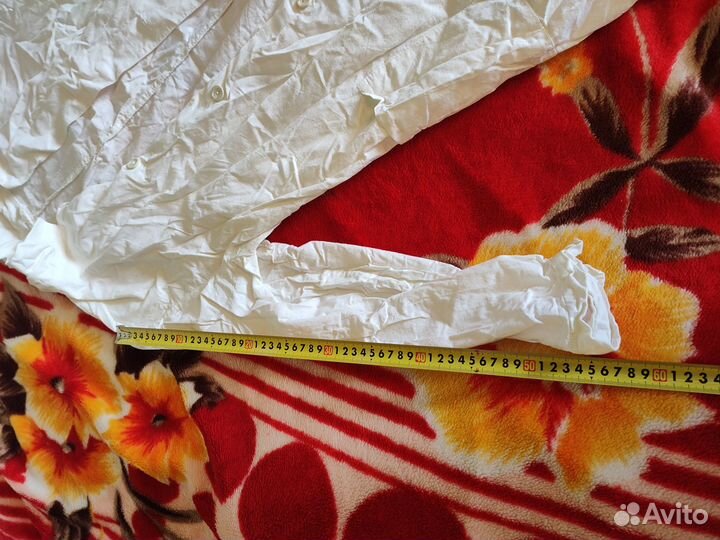 Белый медицинский халат