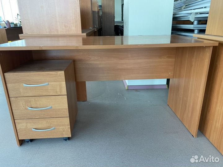 Офисная мебель