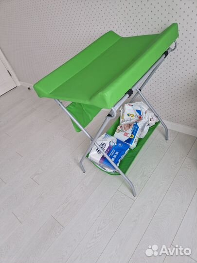 Пеленальный столик