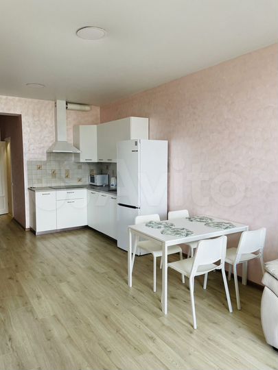 2-к. квартира, 63 м², 9/18 эт.