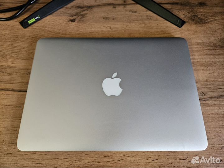 Apple MacBook Pro 13 retina 2015 i5/8/512gb
