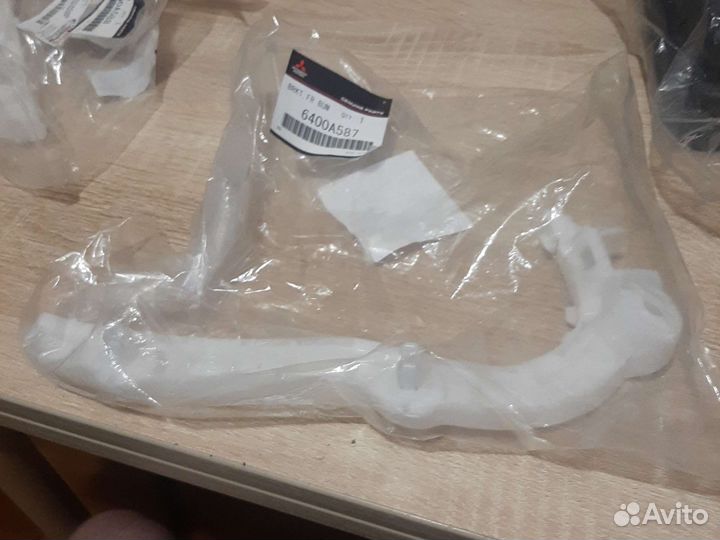 Запчасти на mitsubishi outlander xl