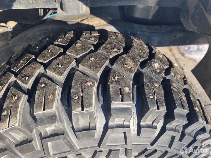 Maxxis M8090 Creepy Crawler 385/85 R15