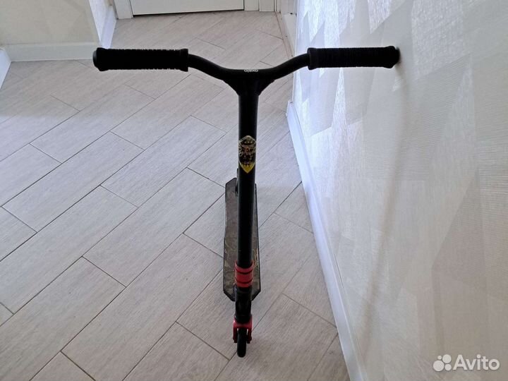 Трюковой самокат oxelo