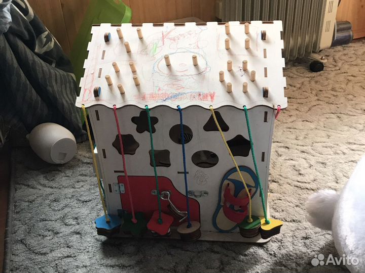 Бизиборд домик бу