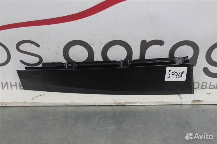 Накладка двери задней левой Volvo XC90 2014-2019