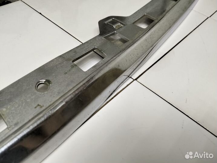 Накладка заднего бампера Grand Cherokee WK2