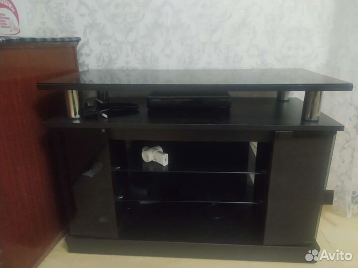 Тумба под телевизор