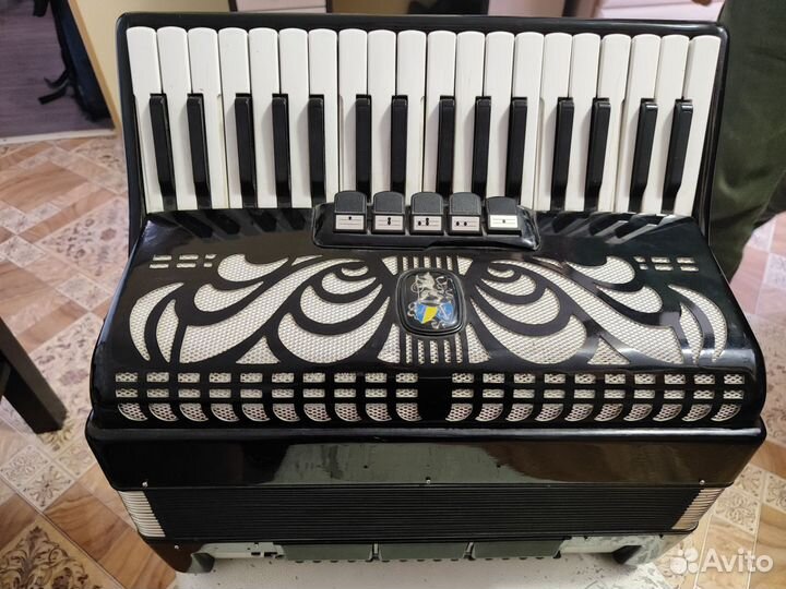 Аккордеон weltmeister 3 4