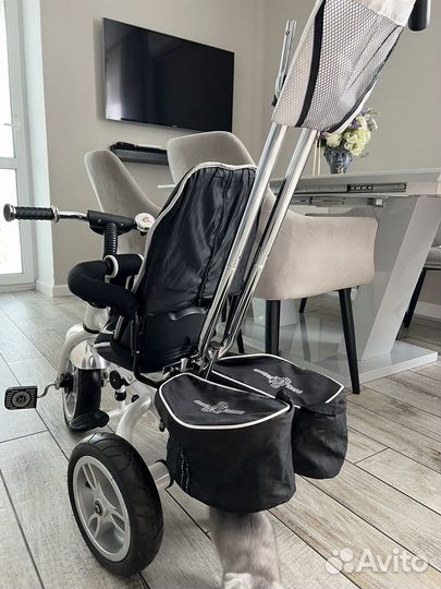 Трехколесный велосипед для малышей