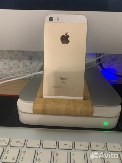 iPhone SE, 32 ГБ
