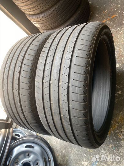 Bridgestone Alenza 001 295/35 R21