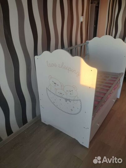 Детская Кровать с маятником и ящиком