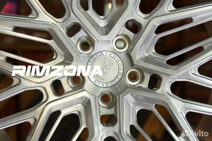 Литые диски в стиле vossen R20 5x108 ave