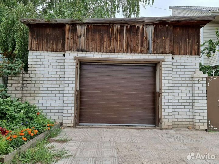 Секционные ворота