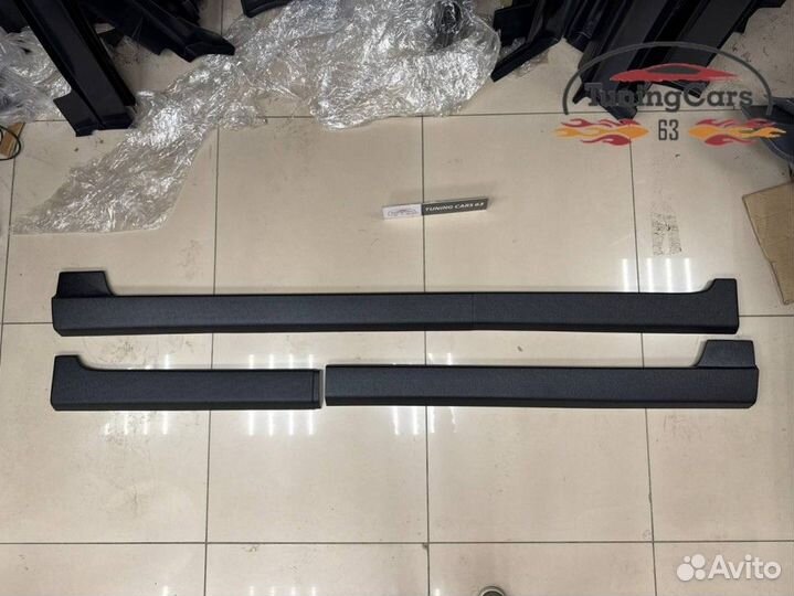 Накладки Пластиковые на Пороги Ford Focus II (2005