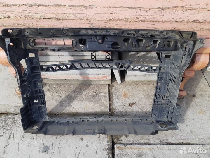 Рамка радиатора volkswagen polo седан 2010-2013