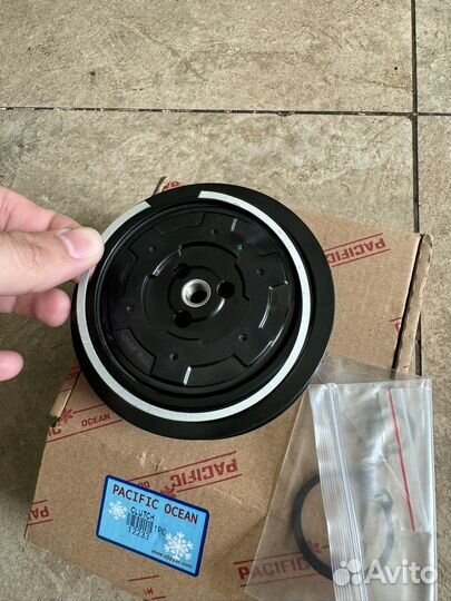 Шкив компрессора кондиционера на Мерседес