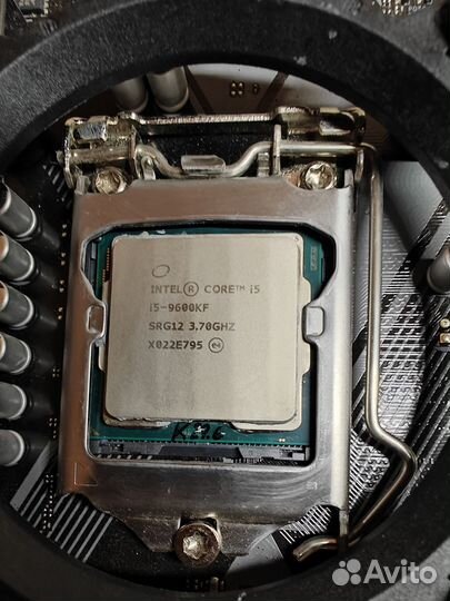 Intel core i5 9600kf
