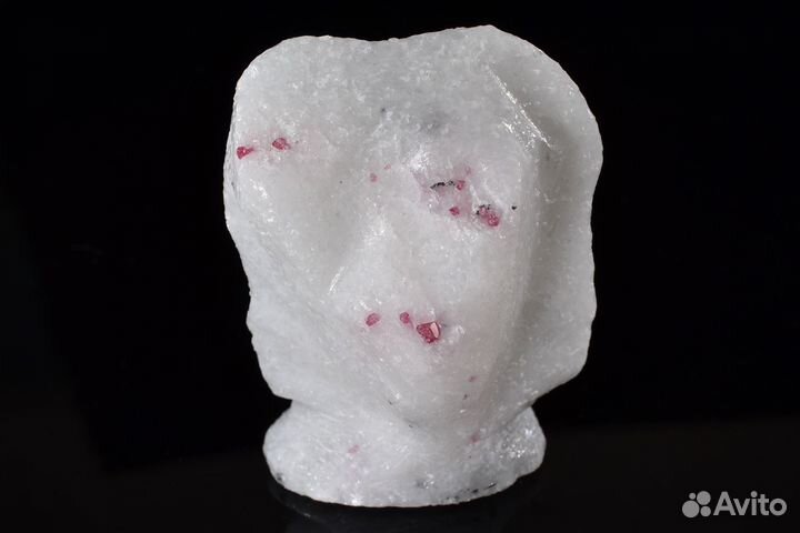 Шпинель, кальцит. Лот №1111