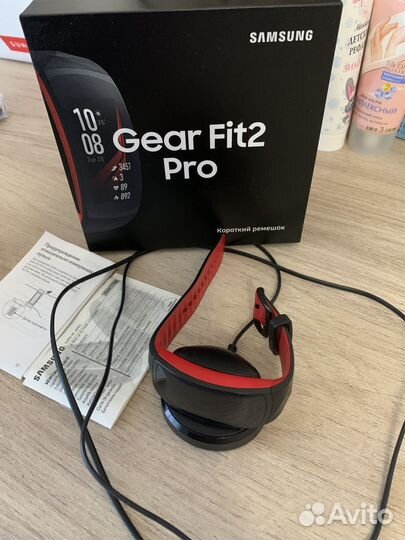 Фитнес браслет samsung gear fit2 pro