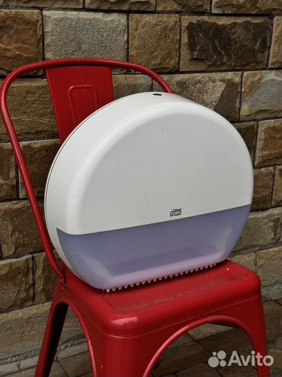 Деспенсер для туалетной бумаги