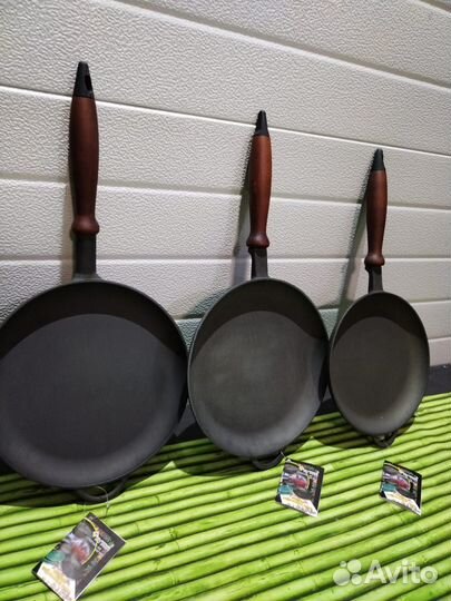 Сковорода блинница с дер.ручкой 240*25 ситон