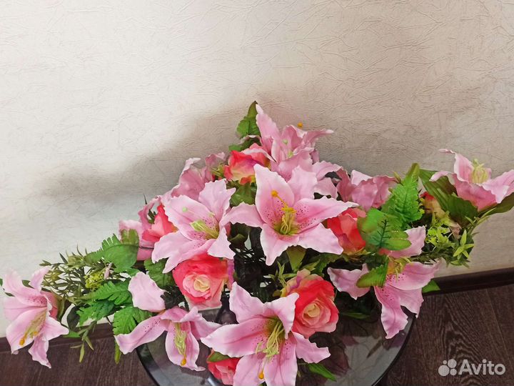 Композиции из искуственных цветов, головы цветов