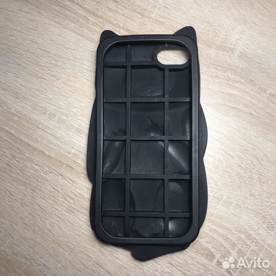 Чехол на iPhone 7