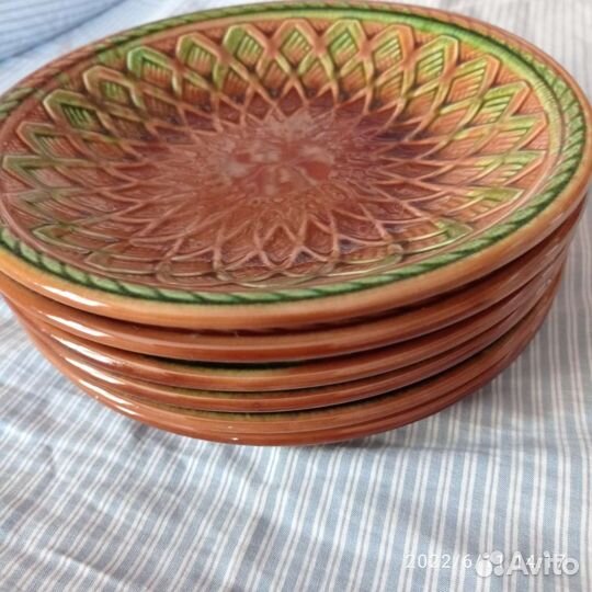 Тарелки керамика и фарфор